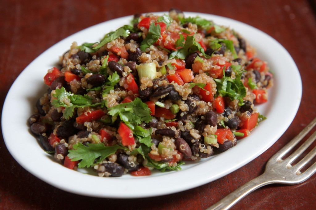 salada quinoa feijão1